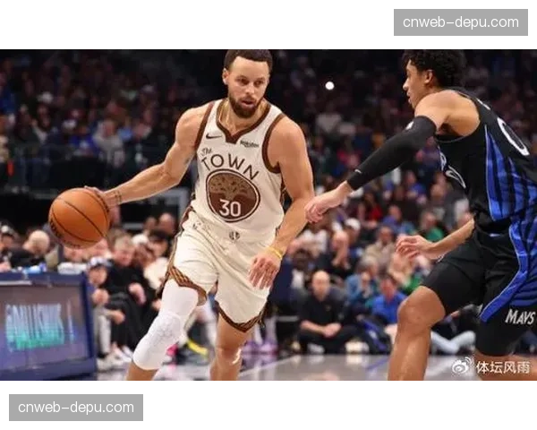 第四节剩3.2秒，斯蒂芬·库里超远三分准绝杀，勇士客场一分险胜独行侠