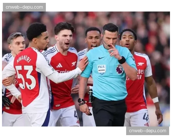 官方:利物浦对阵埃弗顿的默西塞德德比将由迈克尔-奥利弗执法 官方:利物浦对阵埃弗顿的默西塞德德比将由迈克尔-奥利弗执法